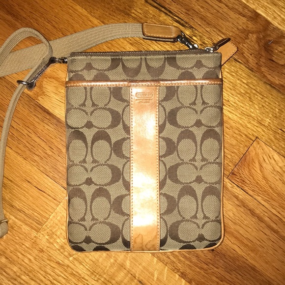 Coach Handbags - EUC Coach logo crossbody bag tan/light brown